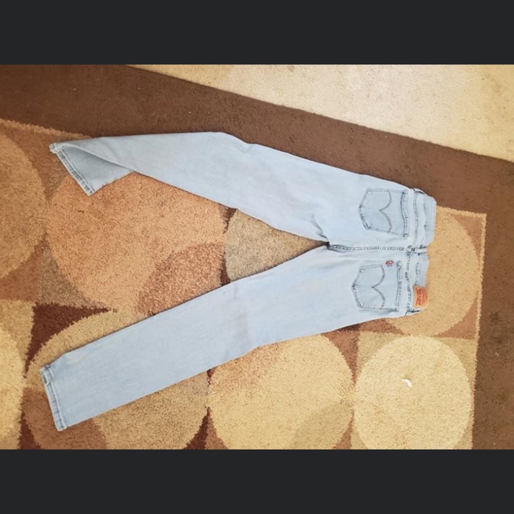Levi jeans